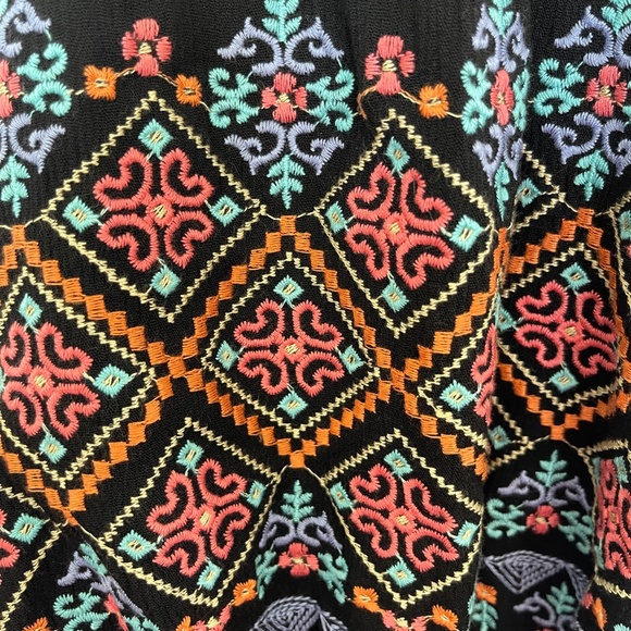 Savanna Jane Floral Embroidered Mini Dress Halter High Neck Open Back - Picture 6 of 14